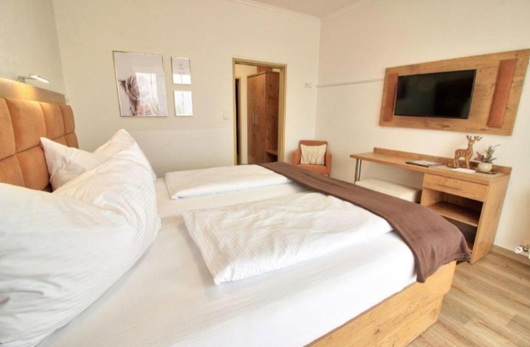 Hotel & Restaurant Seehof Podersdorf am See Room photo