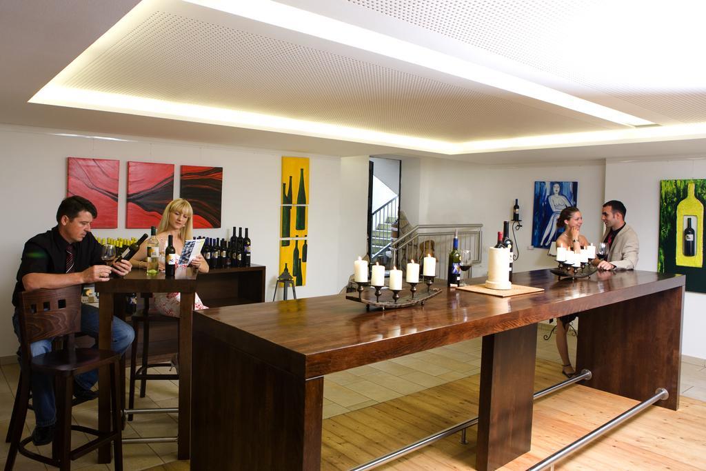Hotel & Restaurant Seehof Podersdorf am See Exterior photo