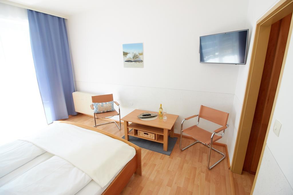 Hotel & Restaurant Seehof Podersdorf am See Exterior photo